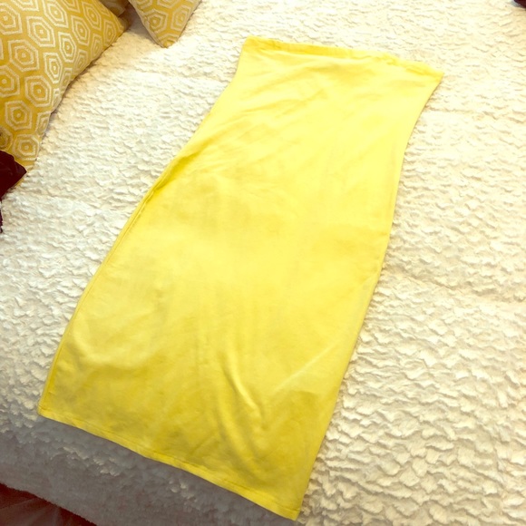 Forever 21 Dresses & Skirts - YELLOW TUBE TOP SUMMER DRESS Forever 21 Dresses & Skirts - YELLOW TUBE TOP SUMMER DRESS